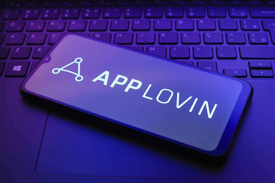 AppLovin Stock Tumbles as Short Sellers Allege AI-Fueled Growth a 'Smokescreen'