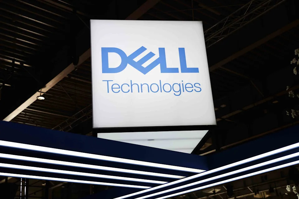 Dell Stock Tumbles After Soft Sales Outlook—Why Analysts Are Still Bullish